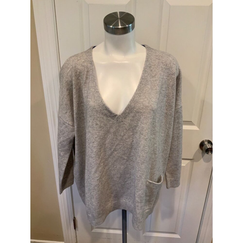 Vineyard Vines Gray Oversized Cashmere V-Neck Sweater, Size M